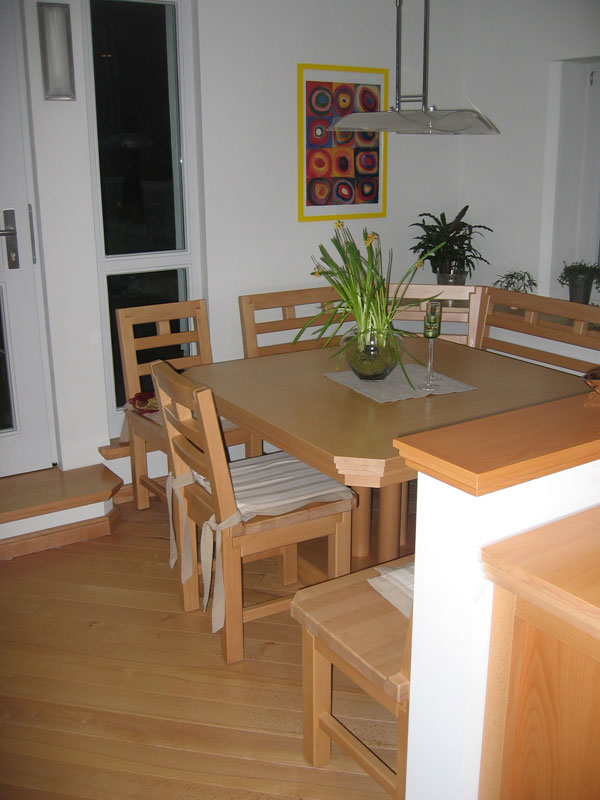 Angefertigter Tisch von Tischlerei Breidenbach und Flocke