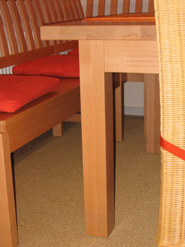 Angefertigter Tisch von Tischlerei Breidenbach und Flocke