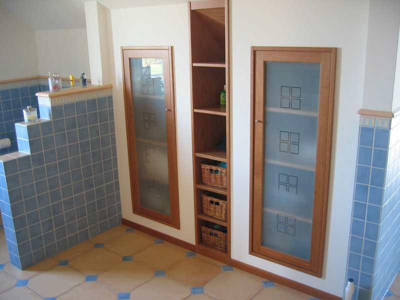 Badmöbel - individuell gefertigt durch die Tischlerei Breidenbach & Flocke aus Marsberg-Meerhof