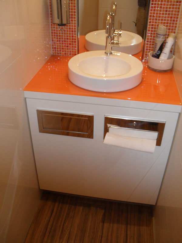 Badmöbel - individuell gefertigt durch die Tischlerei Breidenbach & Flocke aus Marsberg-Meerhof