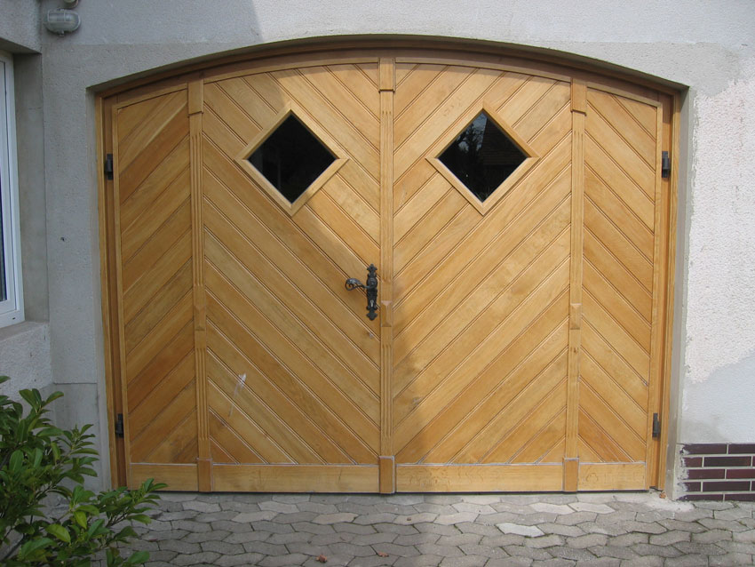 Individuell gefertigte Haustür der Tischlerei Breidenbach und Flocke aus Marsberg-Meerhof