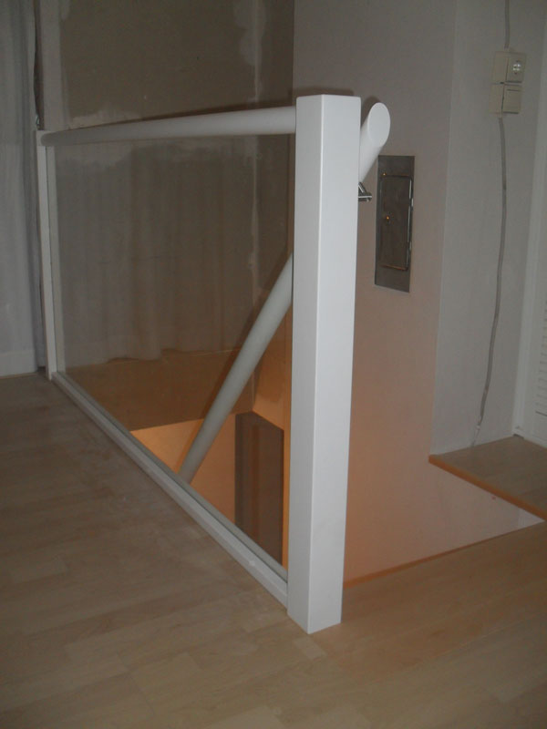 Individuell angfertigte Treppe von der Tischlerei Breidenbach und Flocke aus Marsberg-Meerhof