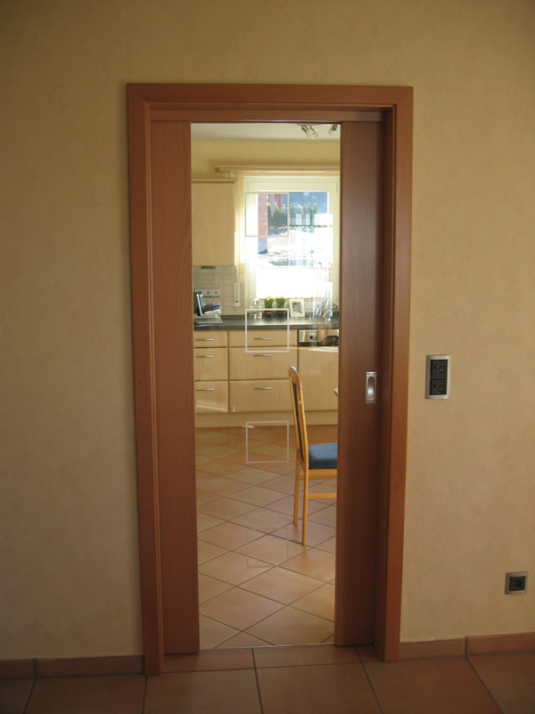 Individuell gefertigte Zimmertür der Tischlerei Breidenbach und Flocke aus Marsberg-Meerhof