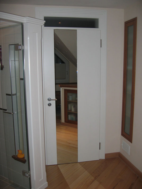 Individuell gefertigte Zimmertür der Tischlerei Breidenbach und Flocke aus Marsberg-Meerhof